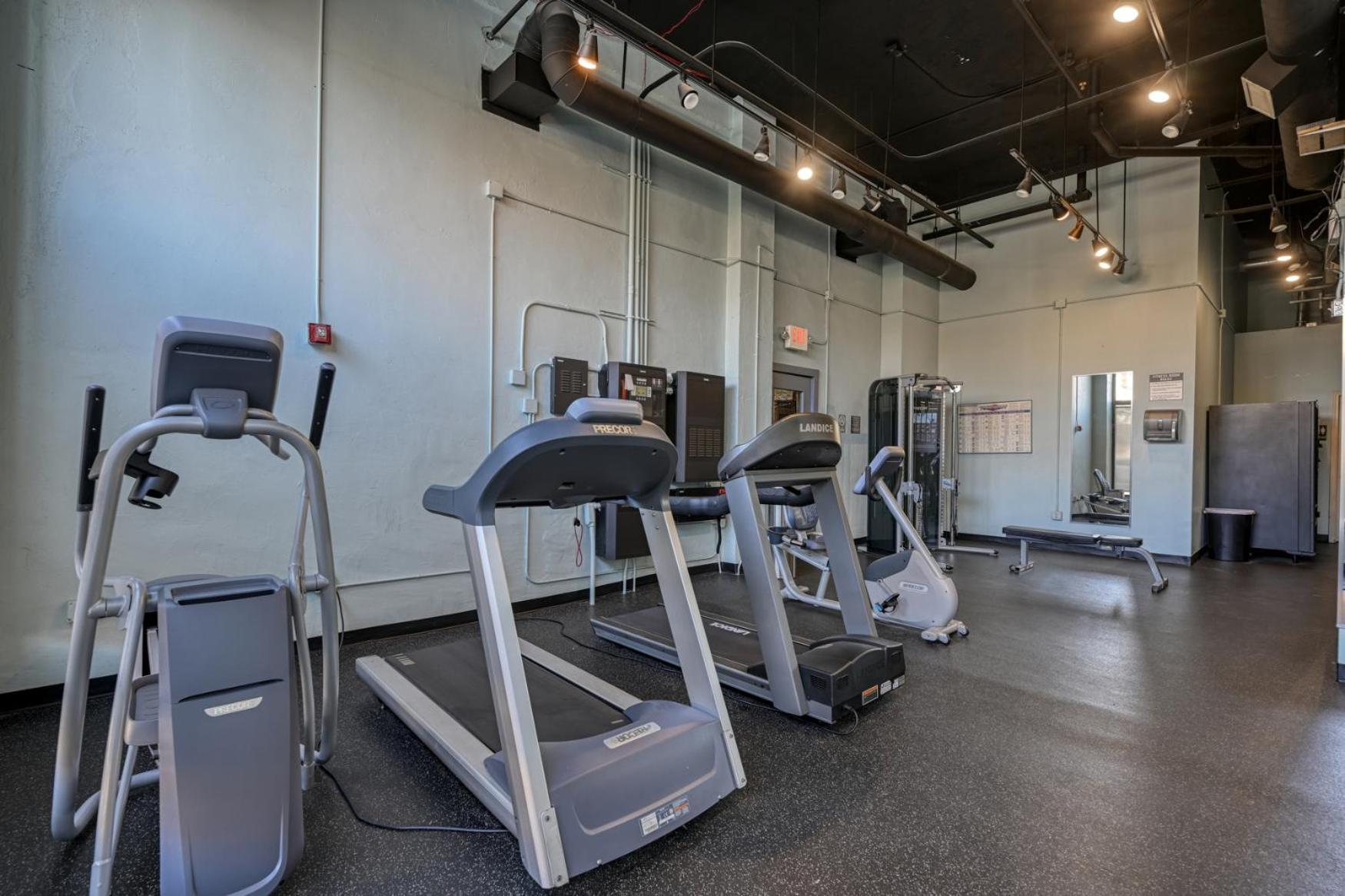 2 Bath Prkg+Gym+Sauna Perk Plaza +30 Day Cleveland Exterior foto