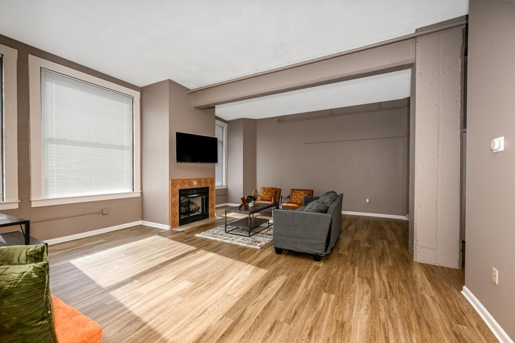 2 Bath Prkg+Gym+Sauna Perk Plaza +30 Day Cleveland Exterior foto